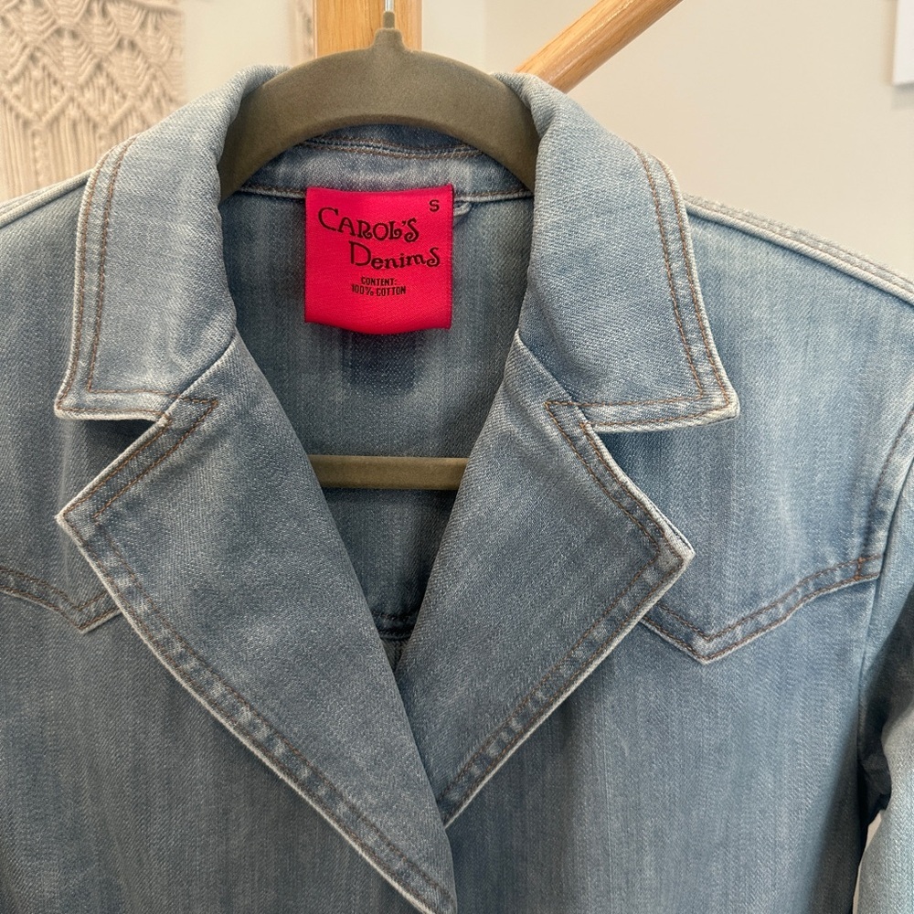 Carols’ Denim Light Wash Denim Blazer Jacket / Size S (fits medium) - Picture 2 of 5